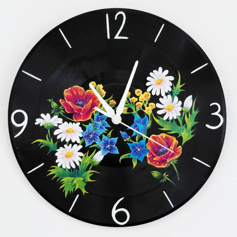 Schallplatten-Uhr mit Wildblumen-Motiv